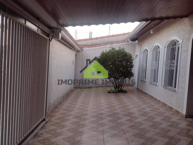 Venda em Jardim Santa Maria - Jacareí