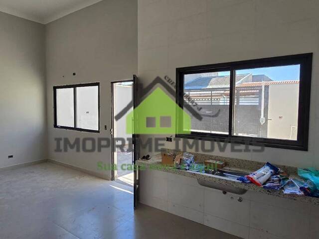 #362 - Casa para Venda em Jacareí - SP - 2