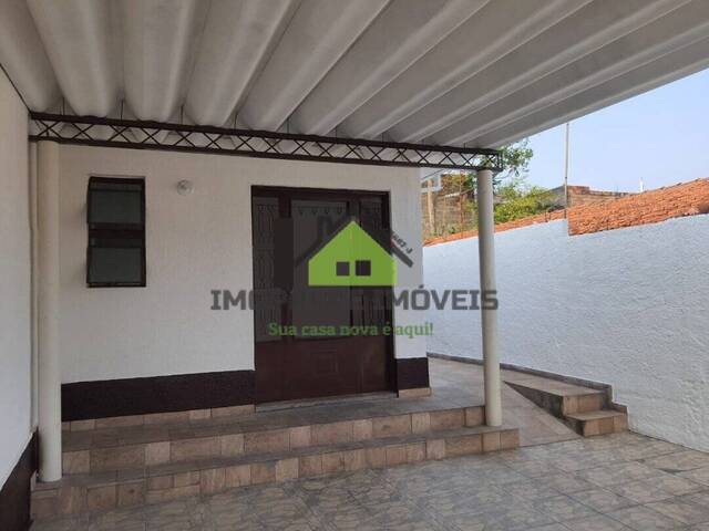 #386 - Casa para Venda em Jacareí - SP - 2