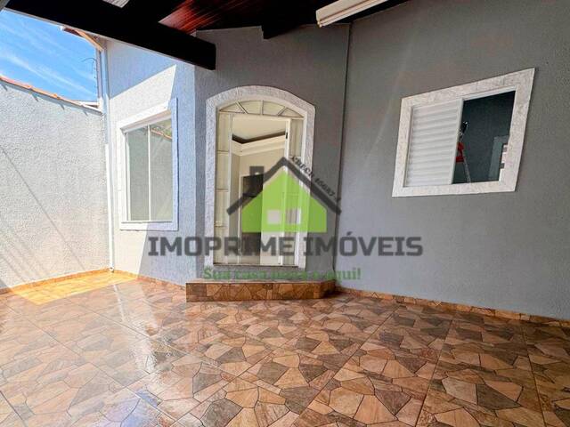 #412 - Casa para Venda em Jacareí - SP - 2