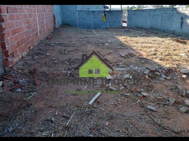 Venda em Loteamento Villa Branca - Jacareí