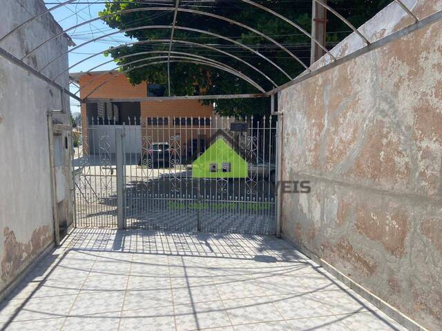 #424 - Casa para Venda em Jacareí - SP - 2