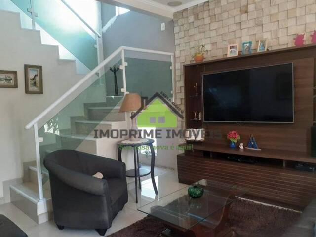 #450 - Casa para Venda em Jacareí - SP - 2