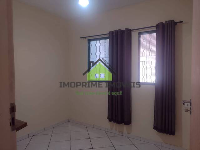 #425 - Casa para Venda em Jacareí - SP - 2