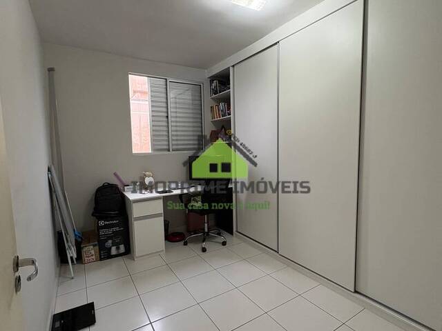 #581 - Apartamento para Venda em Jacareí - SP - 2