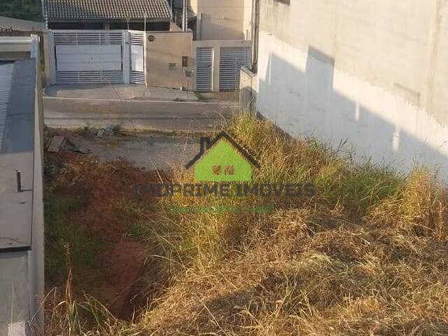 Terreno para Venda em Jacareí - 2
