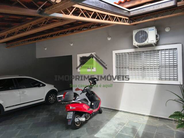 Casa para Venda em São José dos Campos - 2