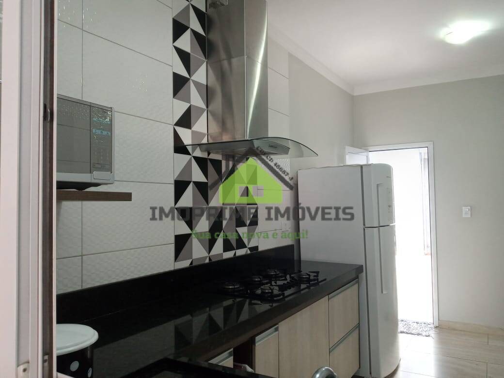 Casa à venda com 3 quartos, 180m² - Foto 11
