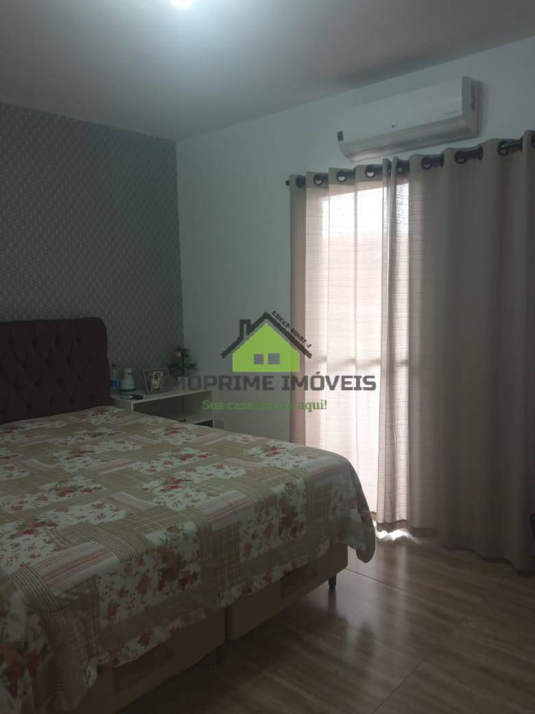 Casa à venda com 3 quartos, 180m² - Foto 18