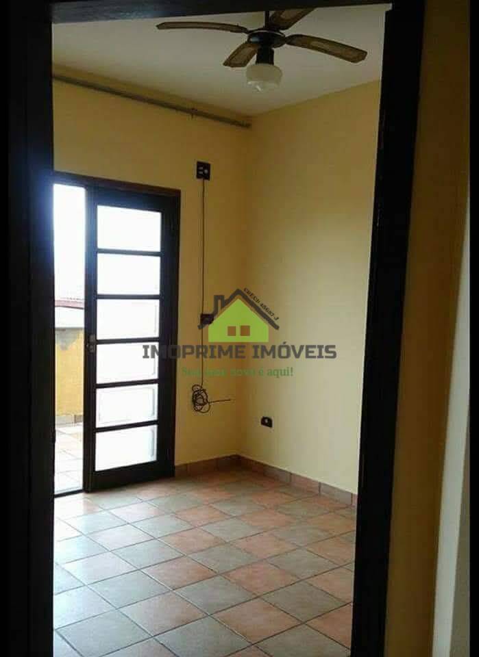 Casa, 3 quartos, 242 m² - Foto 3