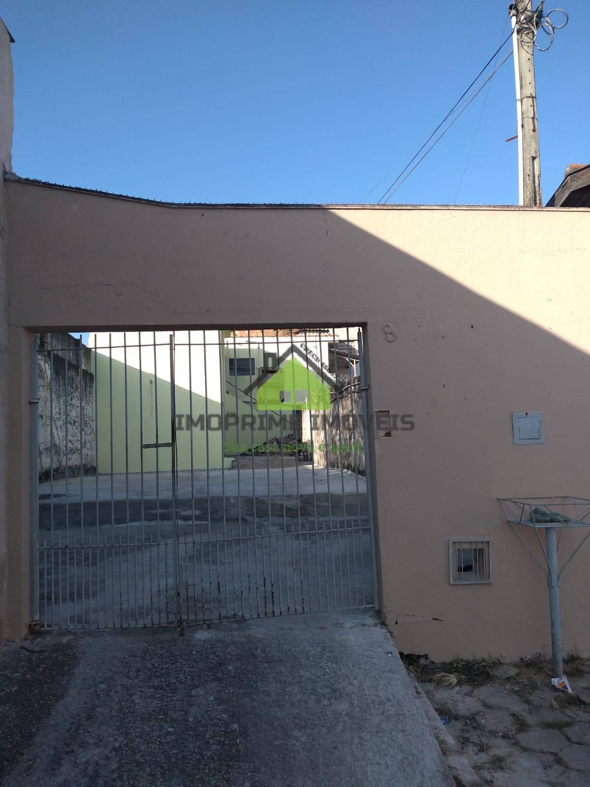 Casa à venda com 2 quartos, 80m² - Foto 3