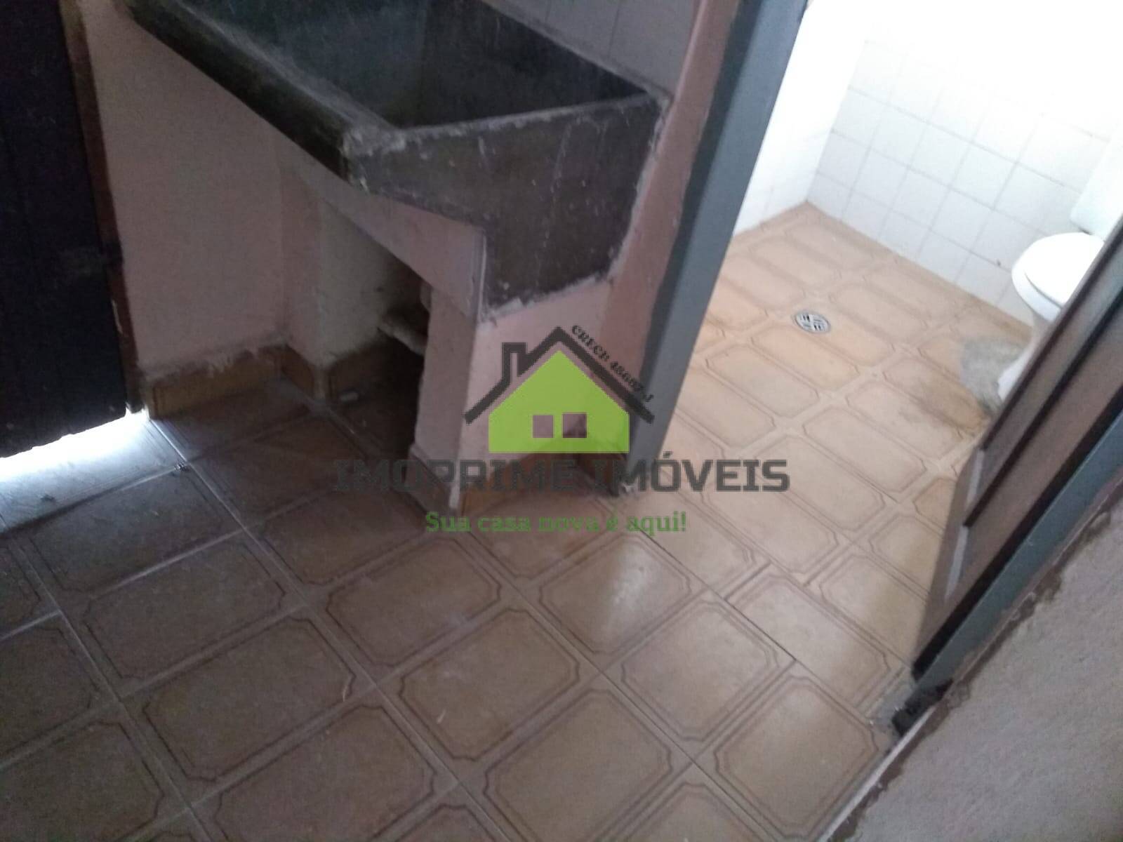 Casa à venda com 2 quartos, 80m² - Foto 15