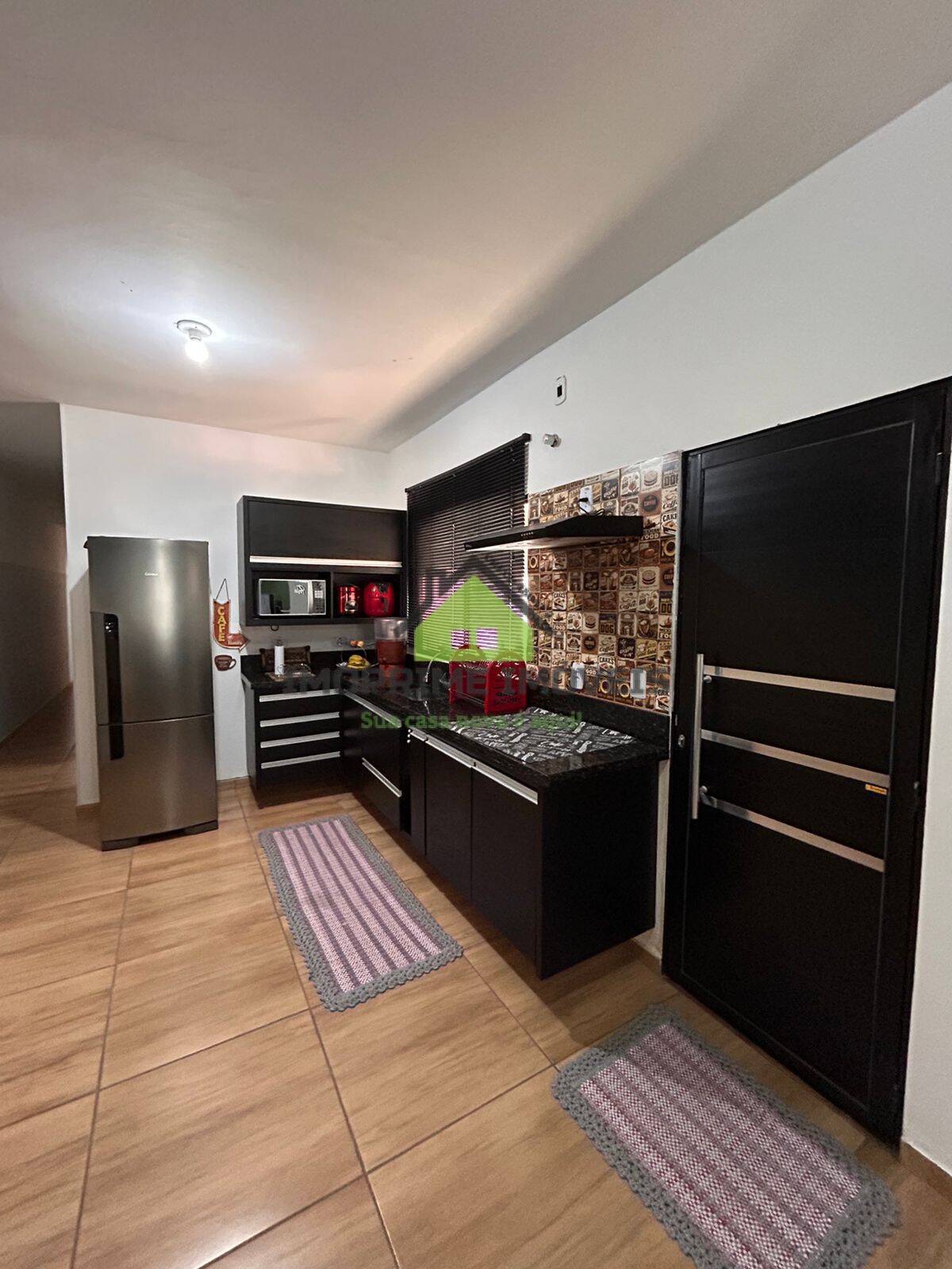 Casa, 3 quartos, 175 m² - Foto 2