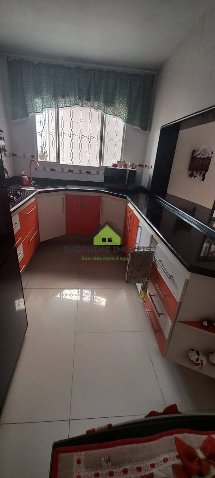 Casa, 3 quartos, 178 m² - Foto 1