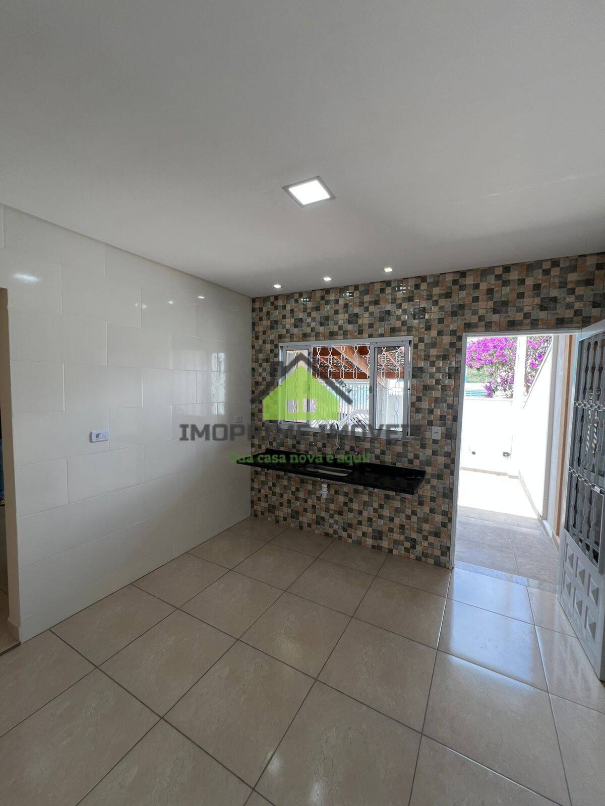 Casa, 3 quartos, 77 m² - Foto 2