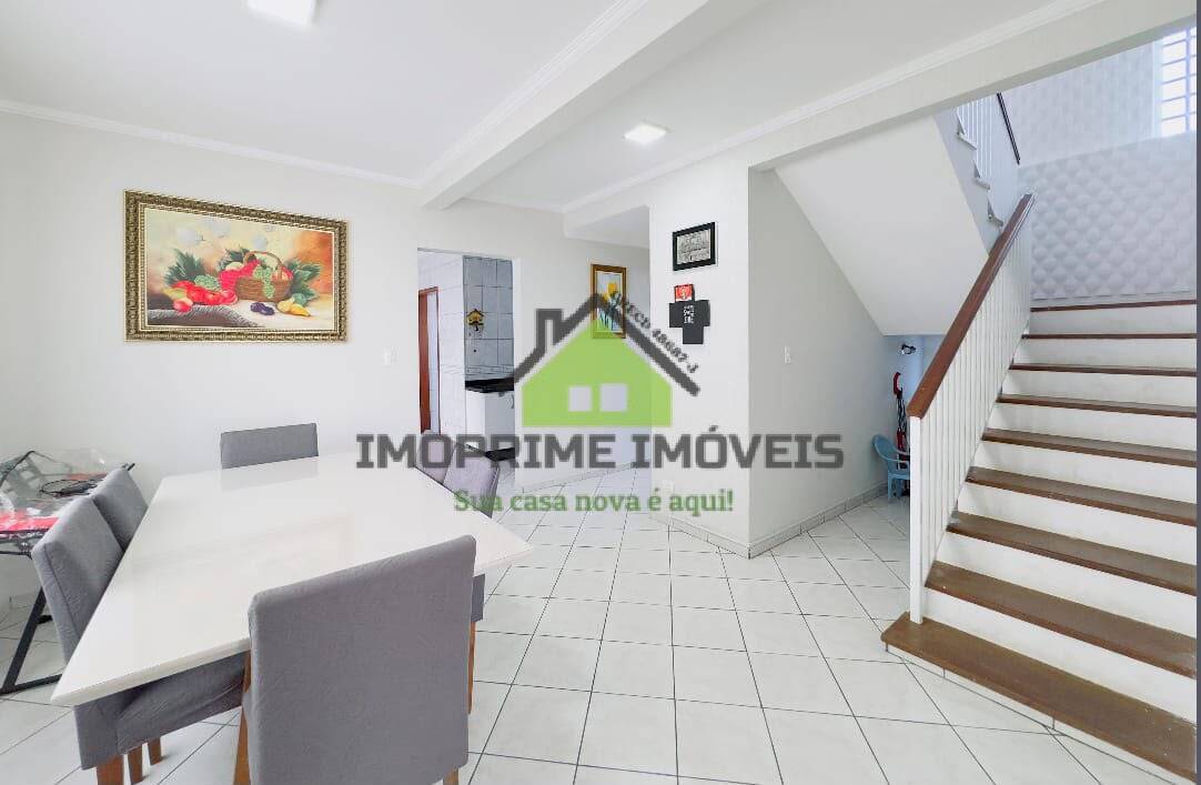 Casa, 4 quartos, 263 m² - Foto 3