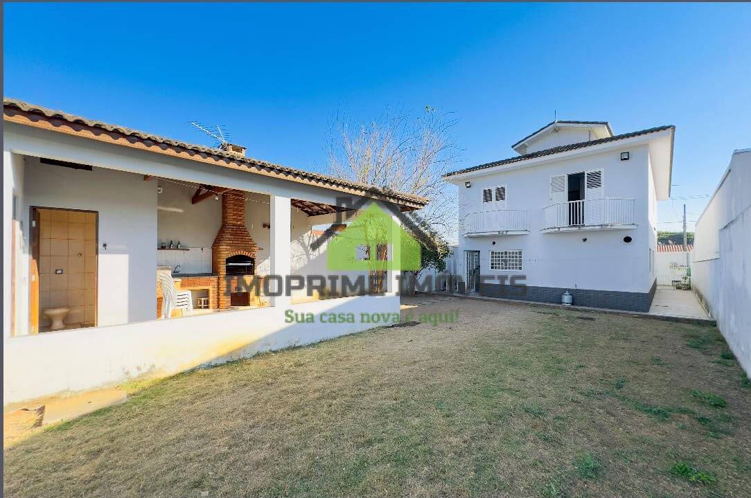 Casa, 4 quartos, 263 m² - Foto 1